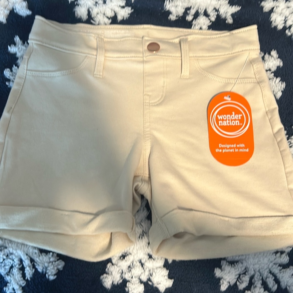 Stretchy shorts